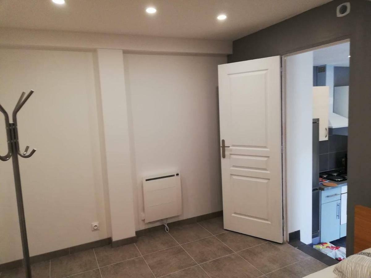 Maison Duplex & Appartement Sur Cour La Ferte-Gaucher Экстерьер фото