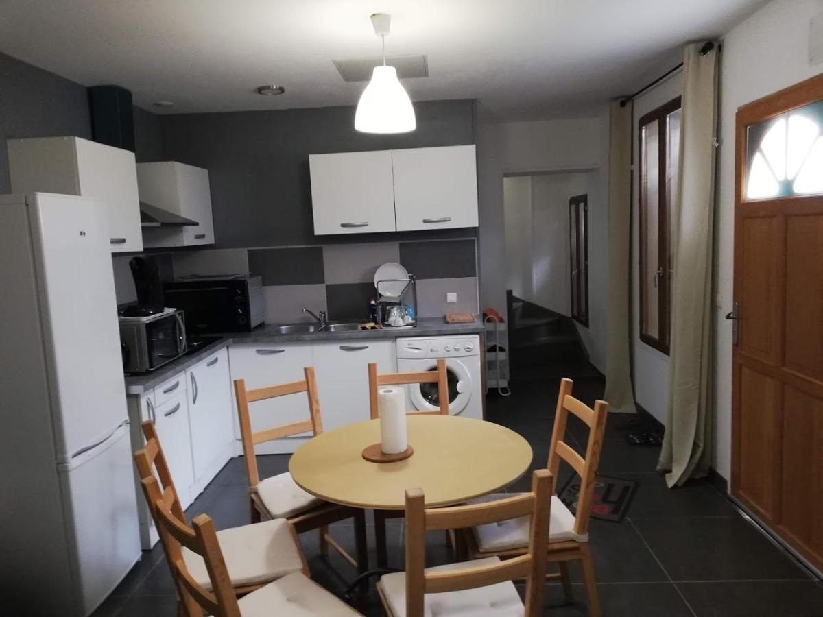 Maison Duplex & Appartement Sur Cour La Ferte-Gaucher Экстерьер фото
